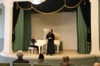 Выставка «Последние золотинки осени» живописи В.М. Капшая и Н.В. Капшай-Мироновой Выставка «Последние золотинки осени» живописи В.М. Капшая и Н.В. Капшай-Мироновой