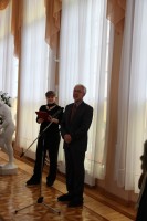 Выставка «Последние золотинки осени» живописи В.М. Капшая и Н.В. Капшай-Мироновой Выставка «Последние золотинки осени» живописи В.М. Капшая и Н.В. Капшай-Мироновой
