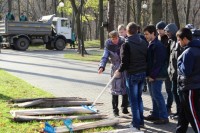 Экологическая акция "Любимому городу - ухоженный парк" Экологическая акция "Любимому городу - ухоженный парк"