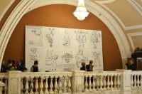 «Иди и смотри». Руслан Вашкевич проводит экскурсию по своей выставке. «Иди и смотри». Руслан Вашкевич проводит экскурсию по своей выставке.